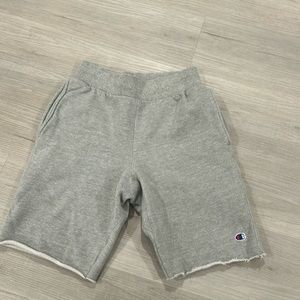 Champion men’s reverse weave sweatshorts. Size small
